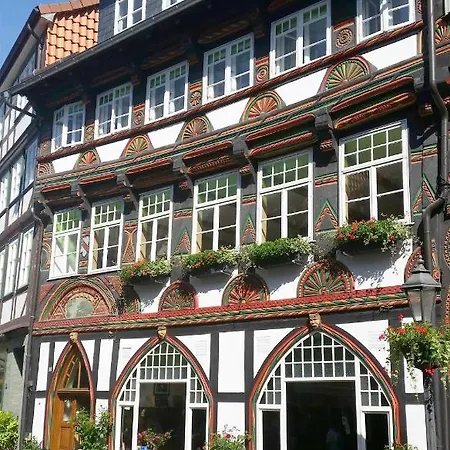 Fachwerk-kultur-pension Tangobruecke * Einbeck
