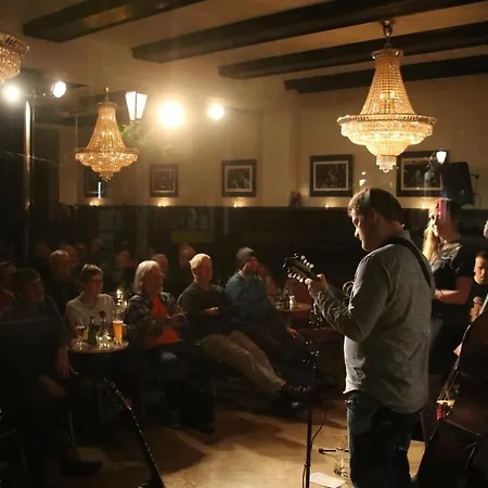 Fachwerk-kultur-pension Tangobruecke בית הארחה איינבק